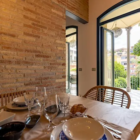 Bravissimo Placa De La Independencia Garden View, With Large Terrace Apartment Girona
