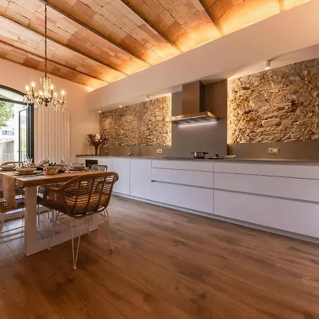 Bravissimo Placa De La Independencia Garden View, With Large Terrace Apartment Girona