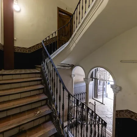 Apartment Bravissimo Placa De La Independencia Garden View, With Large Terrace *